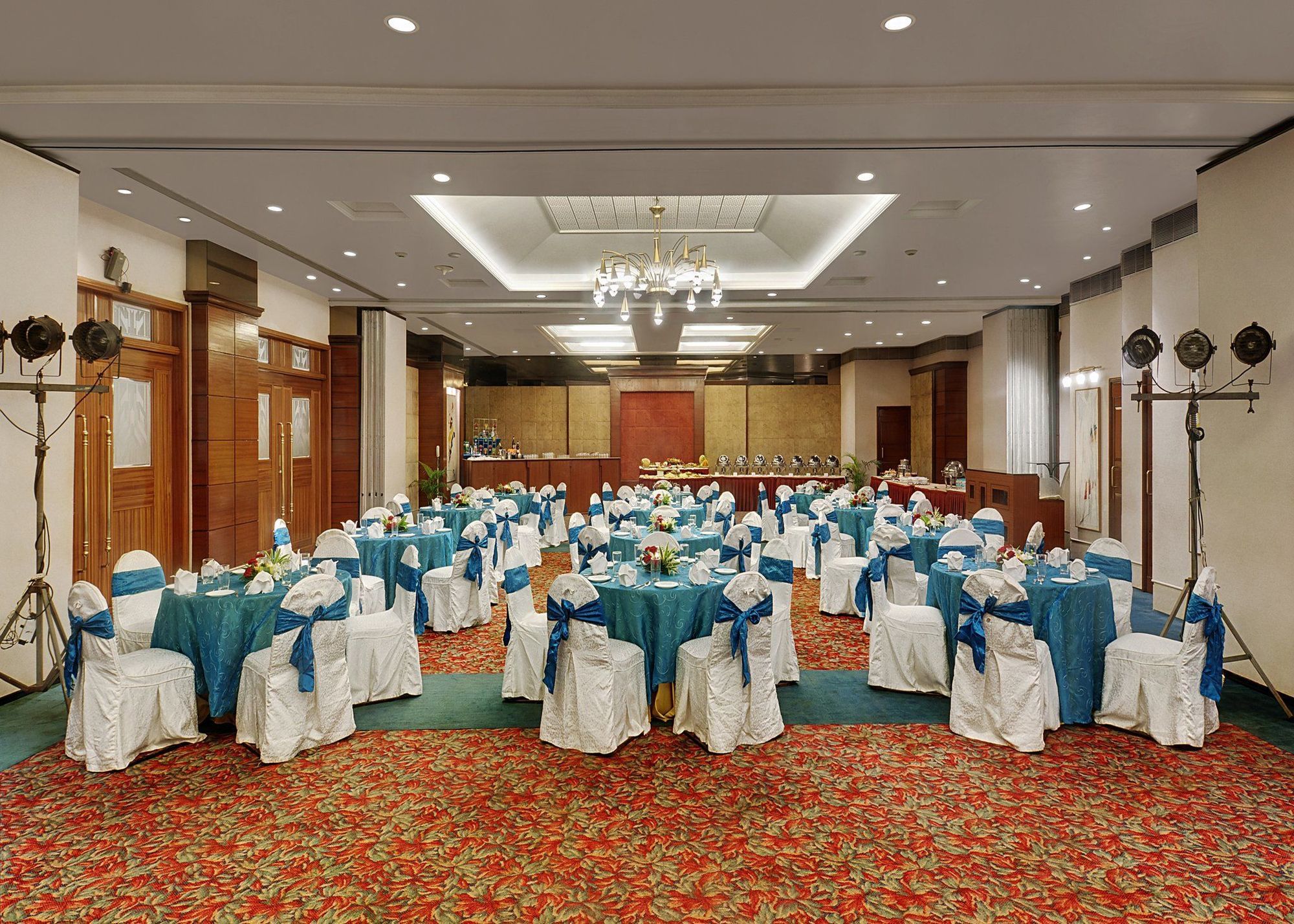 Hotel Kohinoor Continental,Airport Мумбаи Экстерьер фото